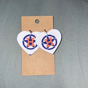 NEVER WORN houston astros heart earrings